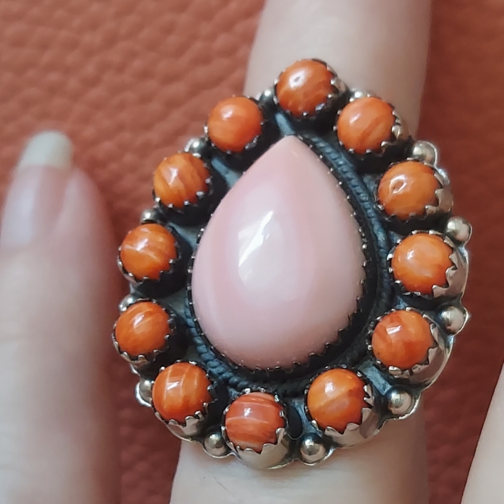 Beautiful Large Pink Conch & Spiny Oyster Tear Drop Ring Size 7